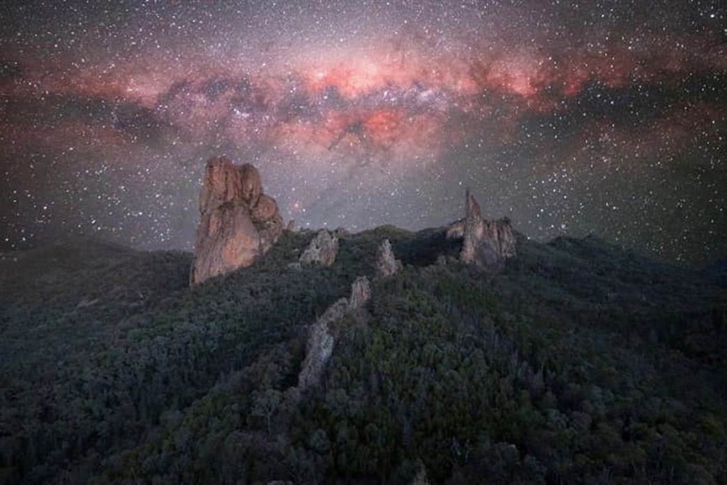 Warrumbungles under the stars